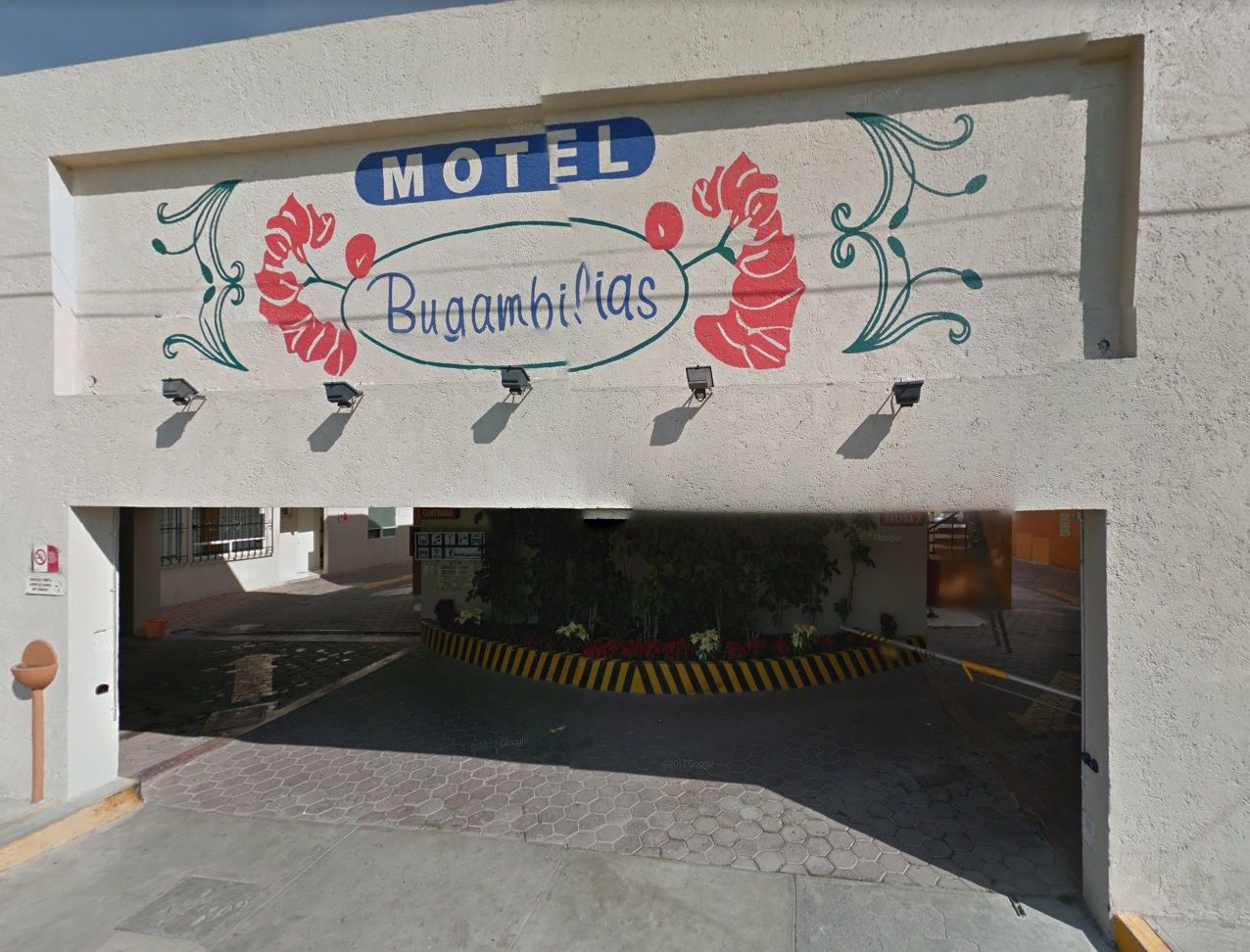 Motel-Bugambilias-Entrada